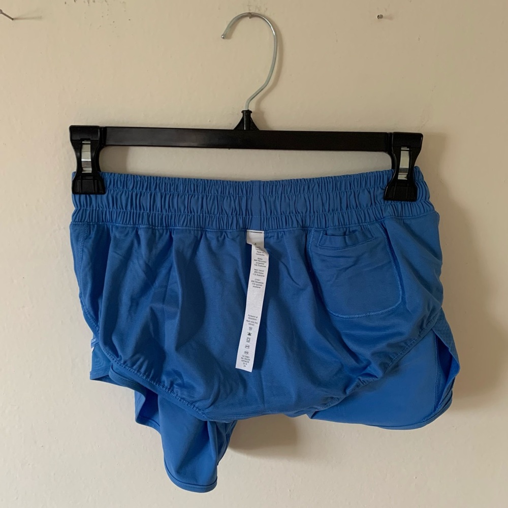 lululemon Hotty Hot LR Lined Short 2.5" Blue Nile Size 4 New NWT - Picture 9 of 16